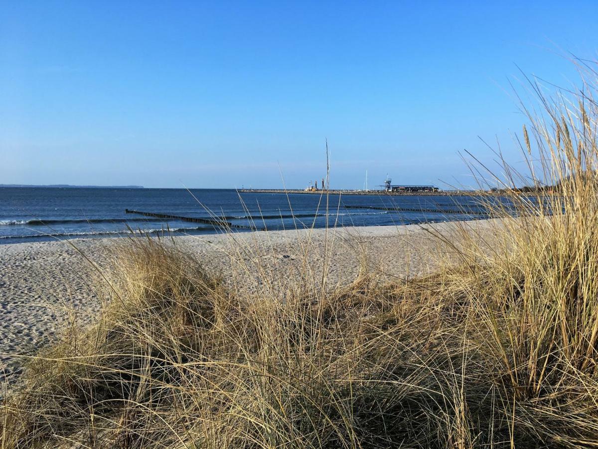 Fewo Am Strand 格洛威 外观 照片